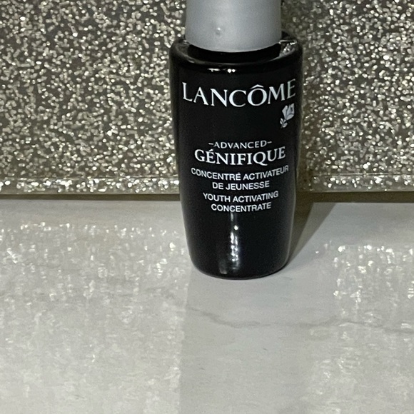 5 for $25 item 🌺 Mini Lancome Advanced Génifique Youth Activating Concentrate - Picture 2 of 3